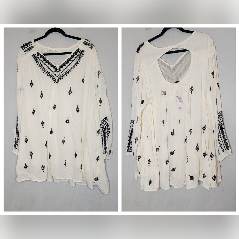 NWT Denim 24/7 Embroidered A-line Flowy‎ Blouse Top Pockets White Black 24W 3X